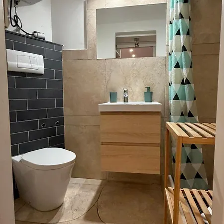 Le St Roch 2 דירה מנטון