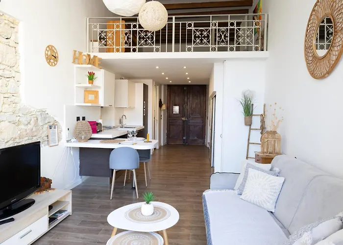 Apartment Le St Roch 2 *